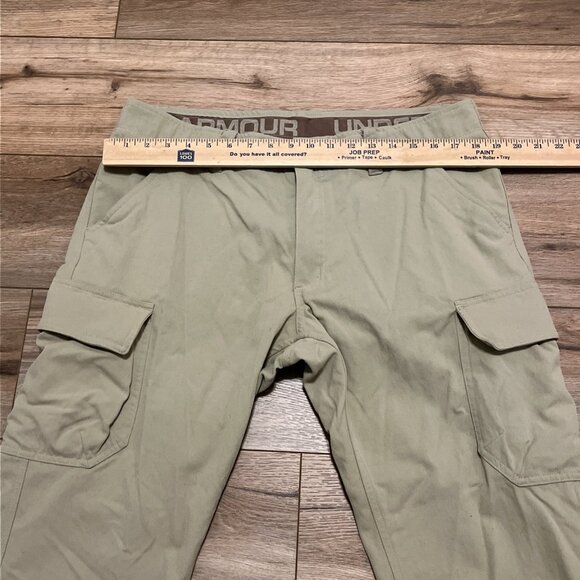 Men's Under Armour UA Cargo Pants 36x30 Beige Nylon Lightweight Casual Outdoor - Picture 4 of 11